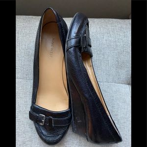 Nine West black dress shoe